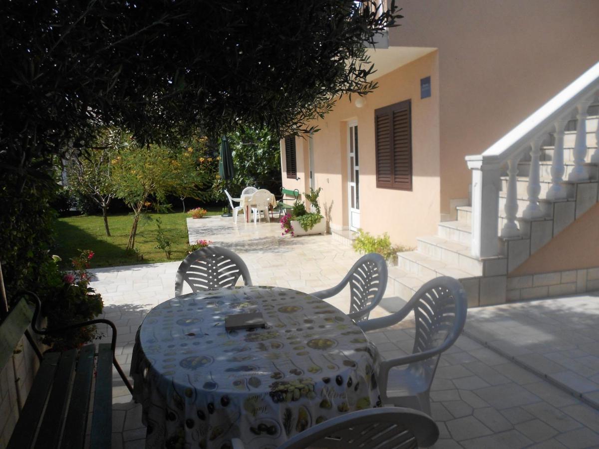 Apartments With A Parking Space Novi Vinodolski - 5587 Exterior photo