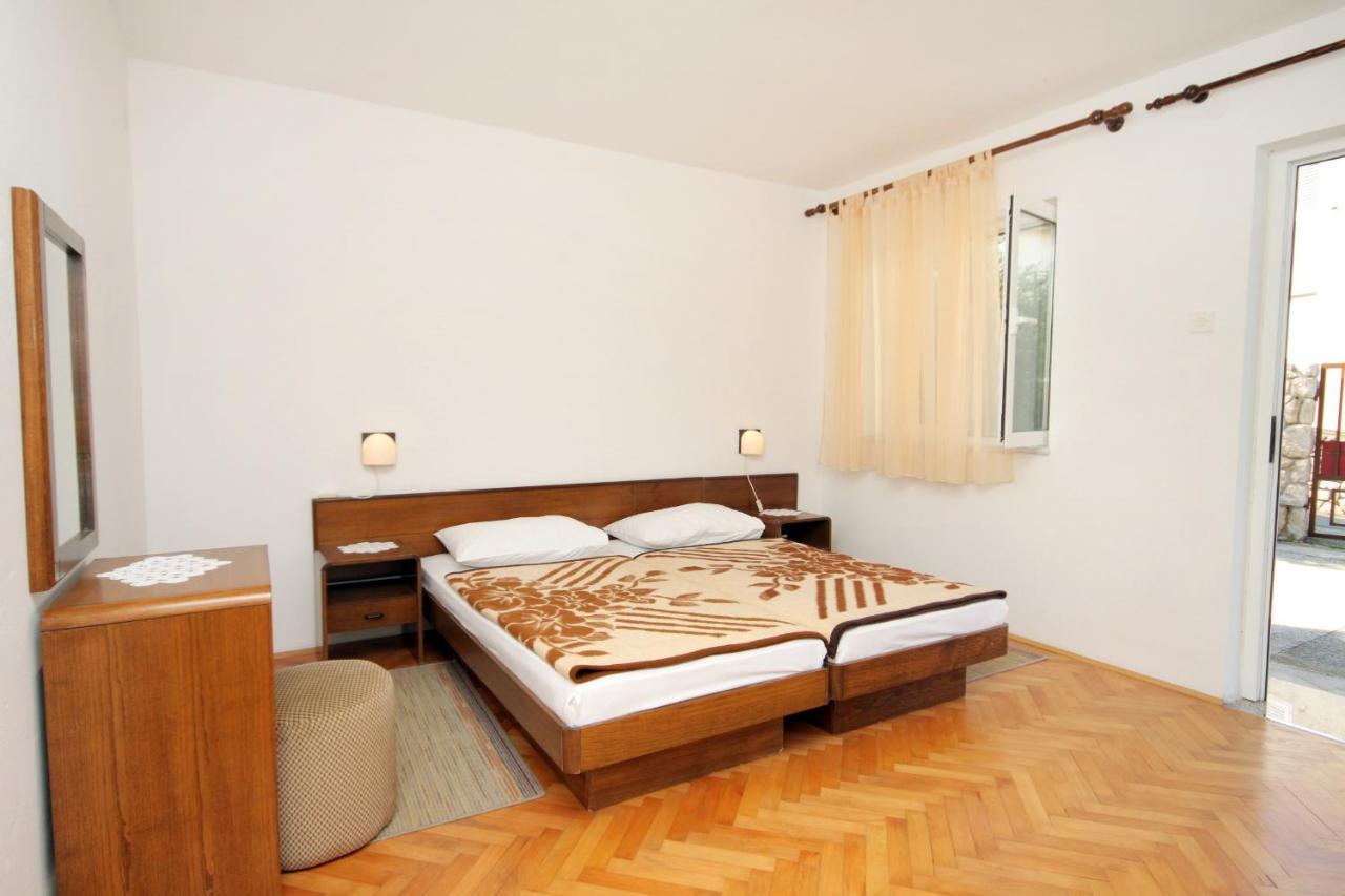 Apartments With A Parking Space Novi Vinodolski - 5587 Exterior photo
